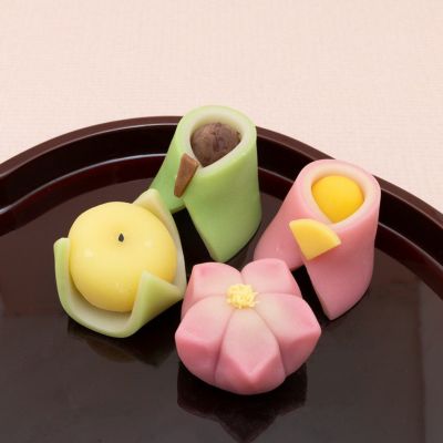 ひな祭りの上生菓子４個箱